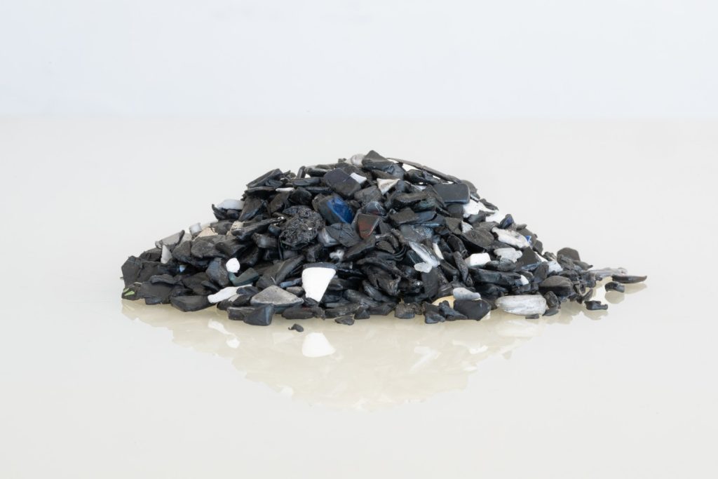 From End Of Life Vehicless Back Into New Automotive Parts Elv Flakes Ready To Close The Loop